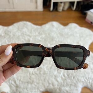 Meller Jamil Sunglasses